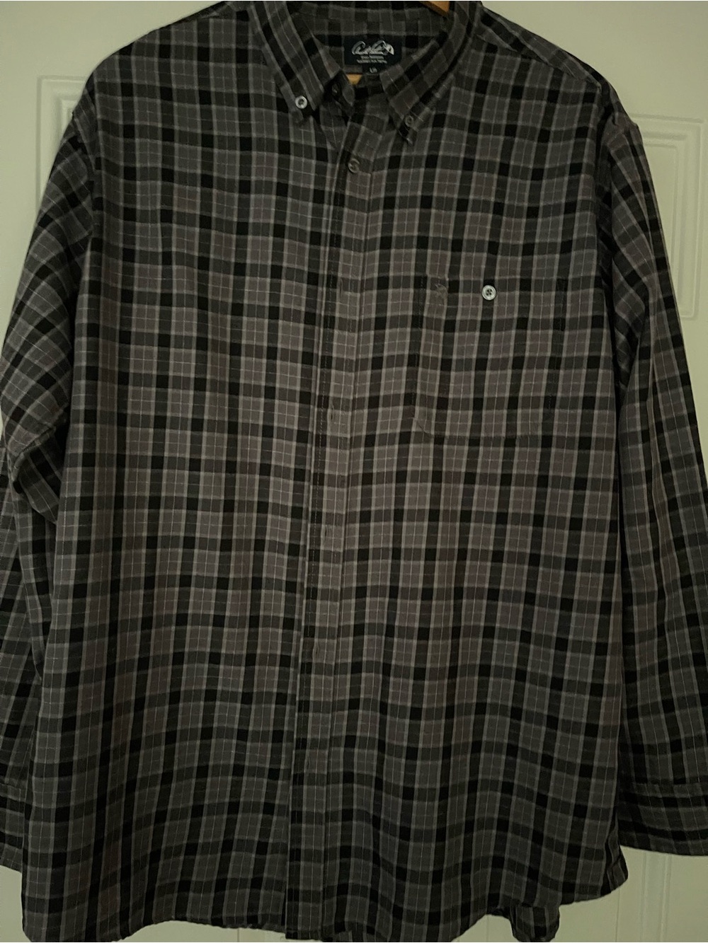 Arnold Palmer Men's Gray Plaid Button-Up Shirt